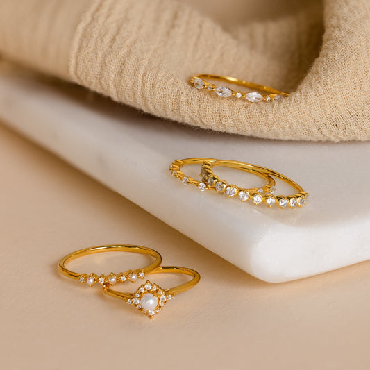 Bagues empilables en perles et diamants