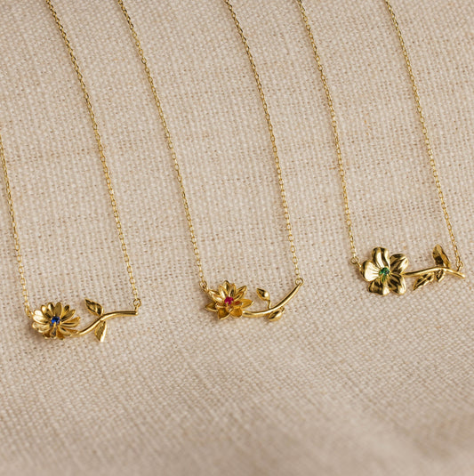 Collar de piedra natal de flores