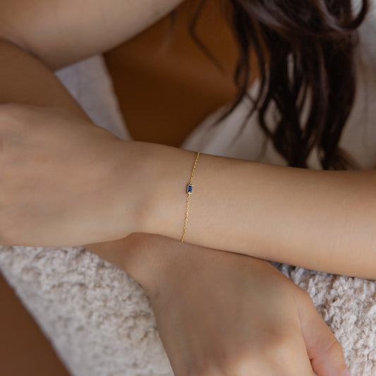 Pulsera con piedras de nacimiento de talla baguette